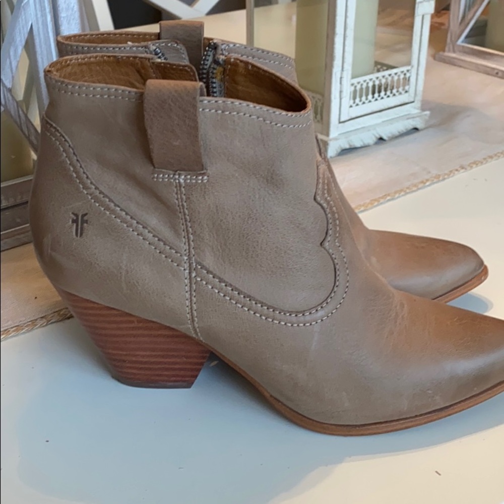 Frye Shorties